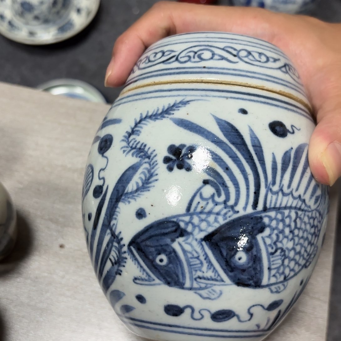 摆件路****处陶瓷工艺美术精品