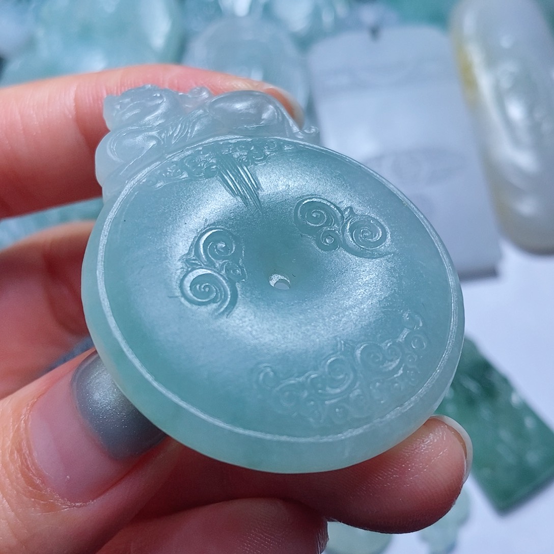 定制翡翠未镶嵌毛货付款后确认抛光