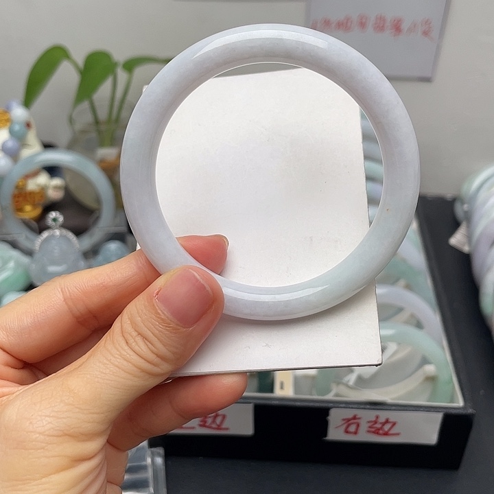 翡翠未镶嵌手镯56圆条