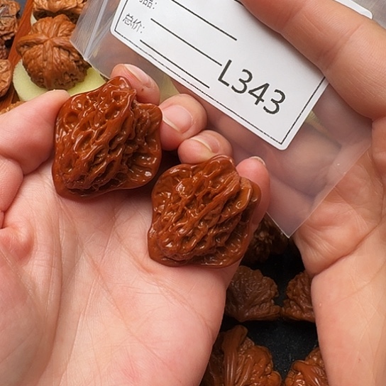 零***海吊坠文玩核桃富吉祥鸟