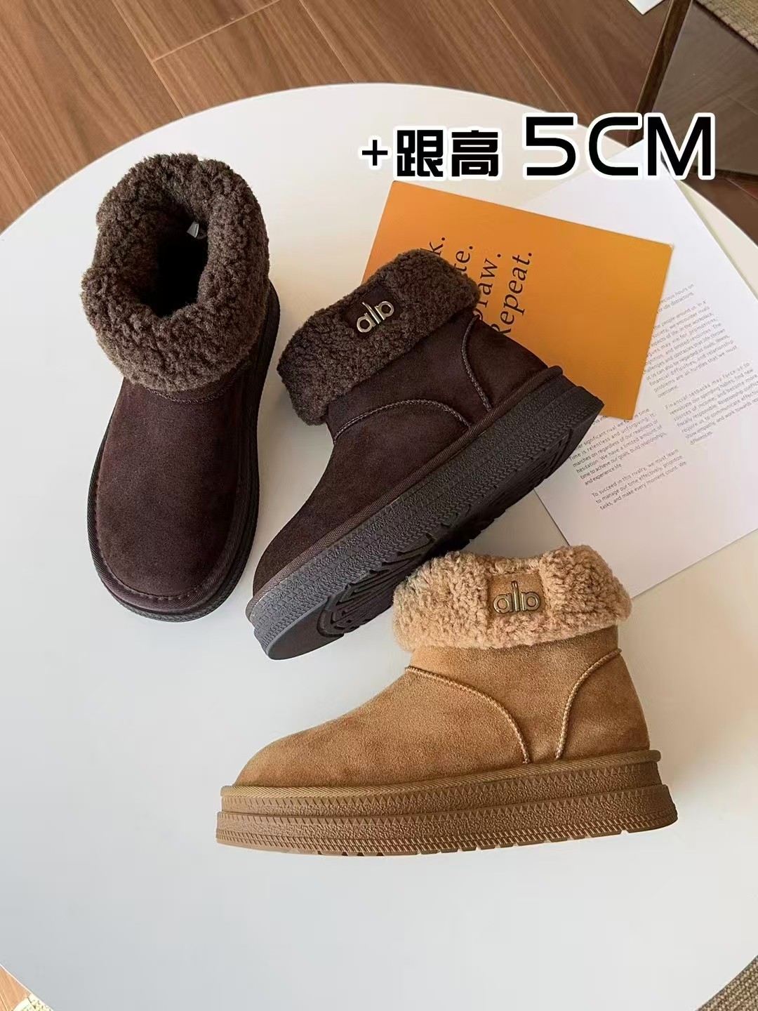 新疆佳佳鞋品 2025冬季新款百搭加厚保暖两穿雪地靴606