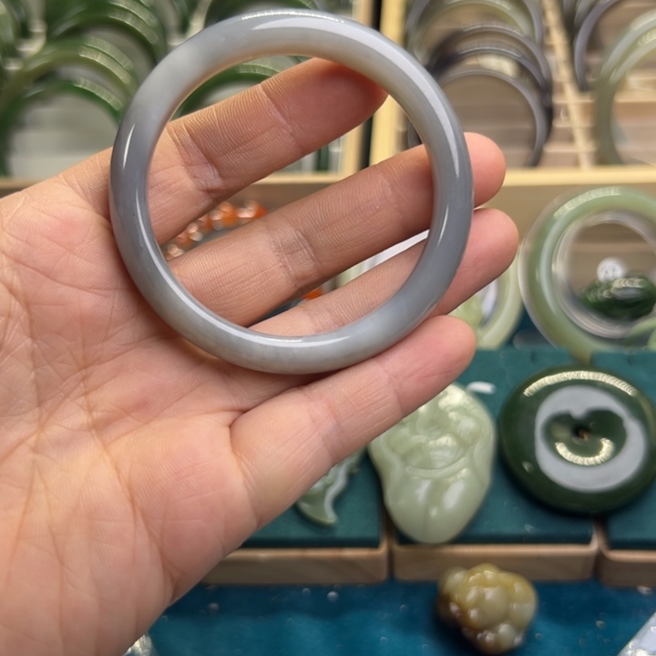 和田玉手镯未镶嵌52.8圈围074
