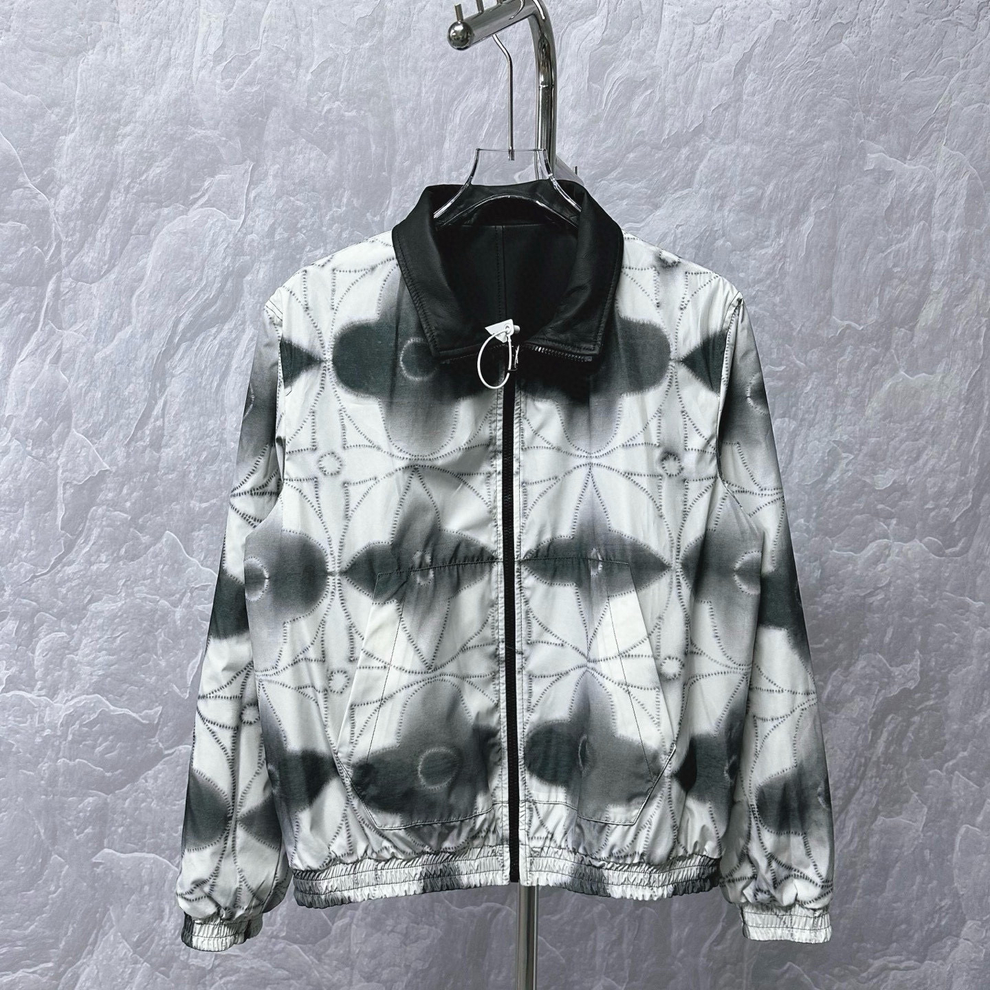 未使用 LouisVuitton/路易威登 双面花卉水墨皮衣外套54码J01077