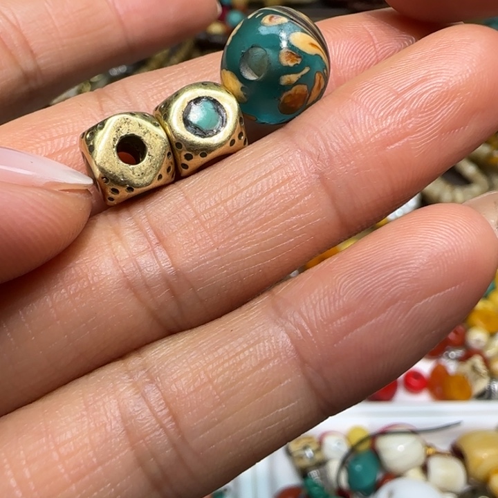 小***+吊坠柏香籽/百香籽