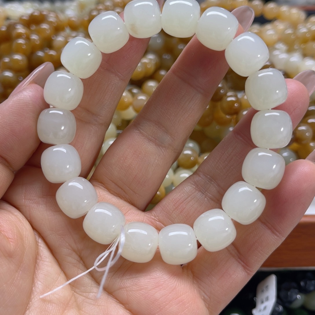 未镶嵌手链和田玉