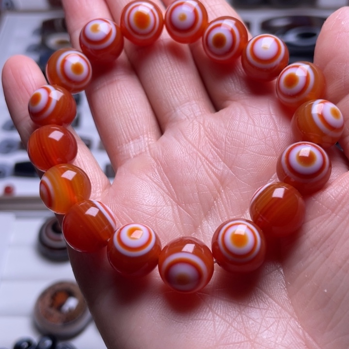 玛瑙吊坠未镶嵌谢*?玛瑙手链