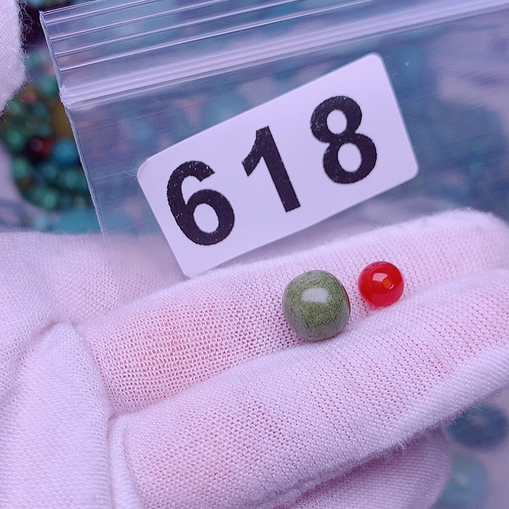 南红玛瑙未镶嵌珠宝奇石