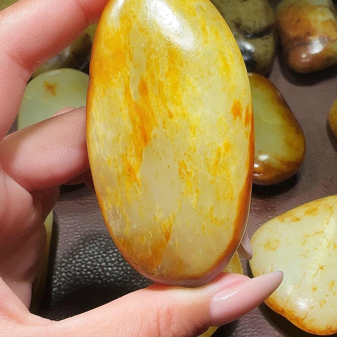 和田玉（糖玉）挂件未镶嵌