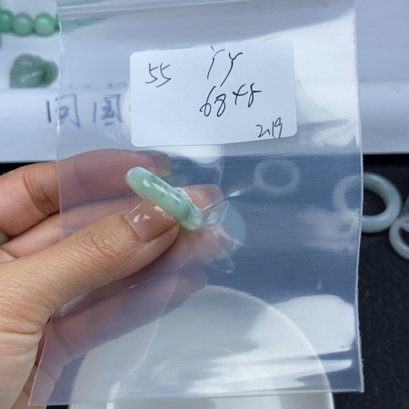 【闪购商品】翡翠颈饰未镶嵌巩****制