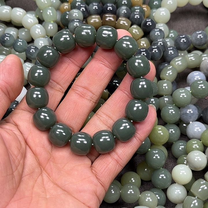 ~***~和田玉未镶嵌手链