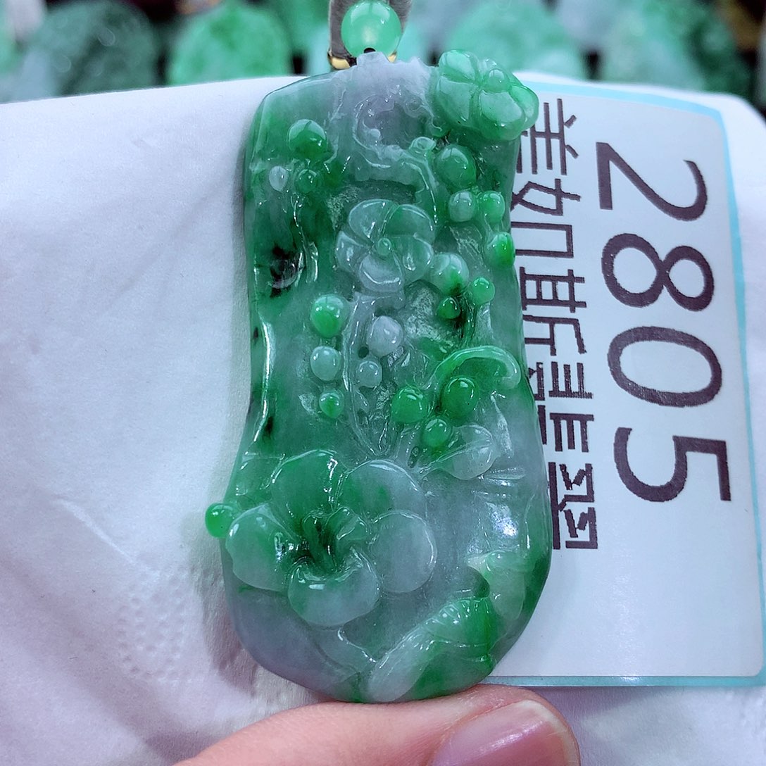 吊坠(不含链)未镶嵌翡翠