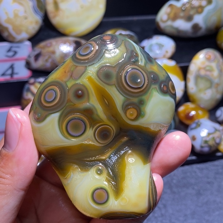 玛瑙/玉髓未镶嵌珠宝奇石83