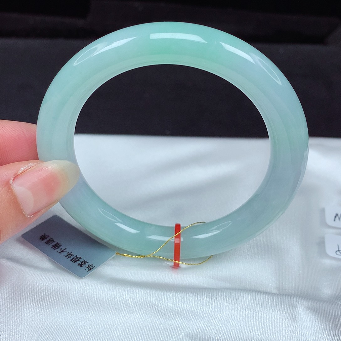 未镶嵌手镯翡翠56圆条135