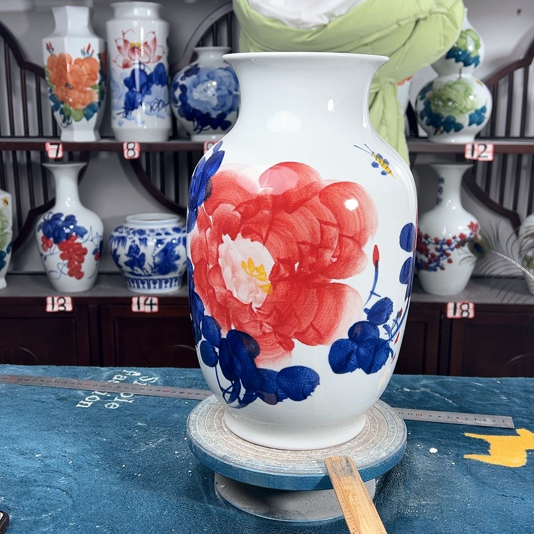 摆件景德镇陶瓷大冬红牡