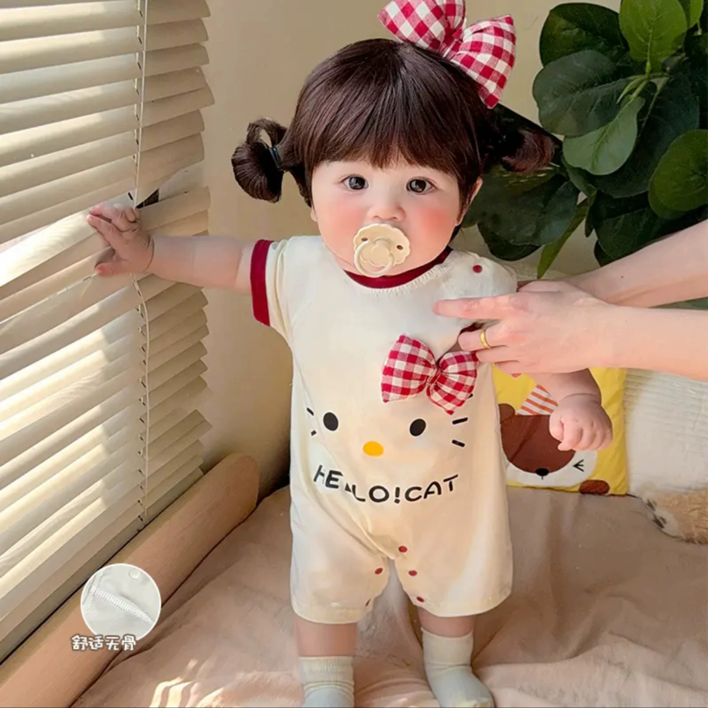 新款夏季KT猫红色超萌宝宝洋气满月卡通新生婴