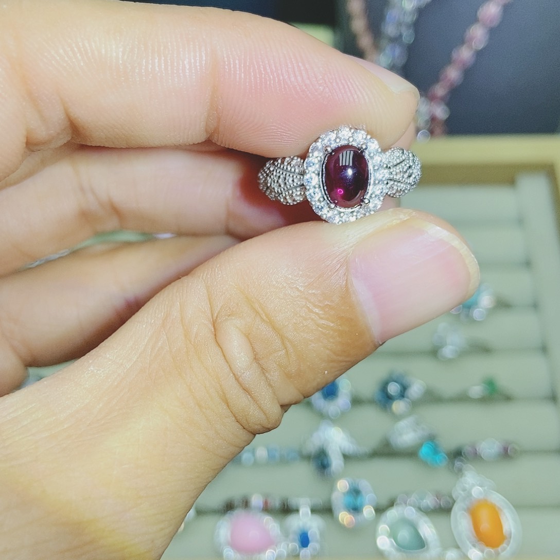 【闪购商品】石榴石（紫牙乌）戒指未镶嵌