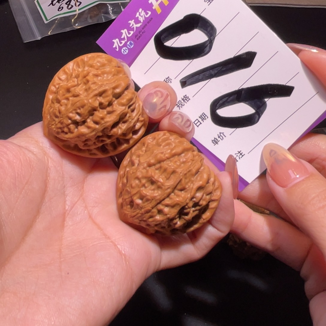 把件文玩核桃38左右a金牛