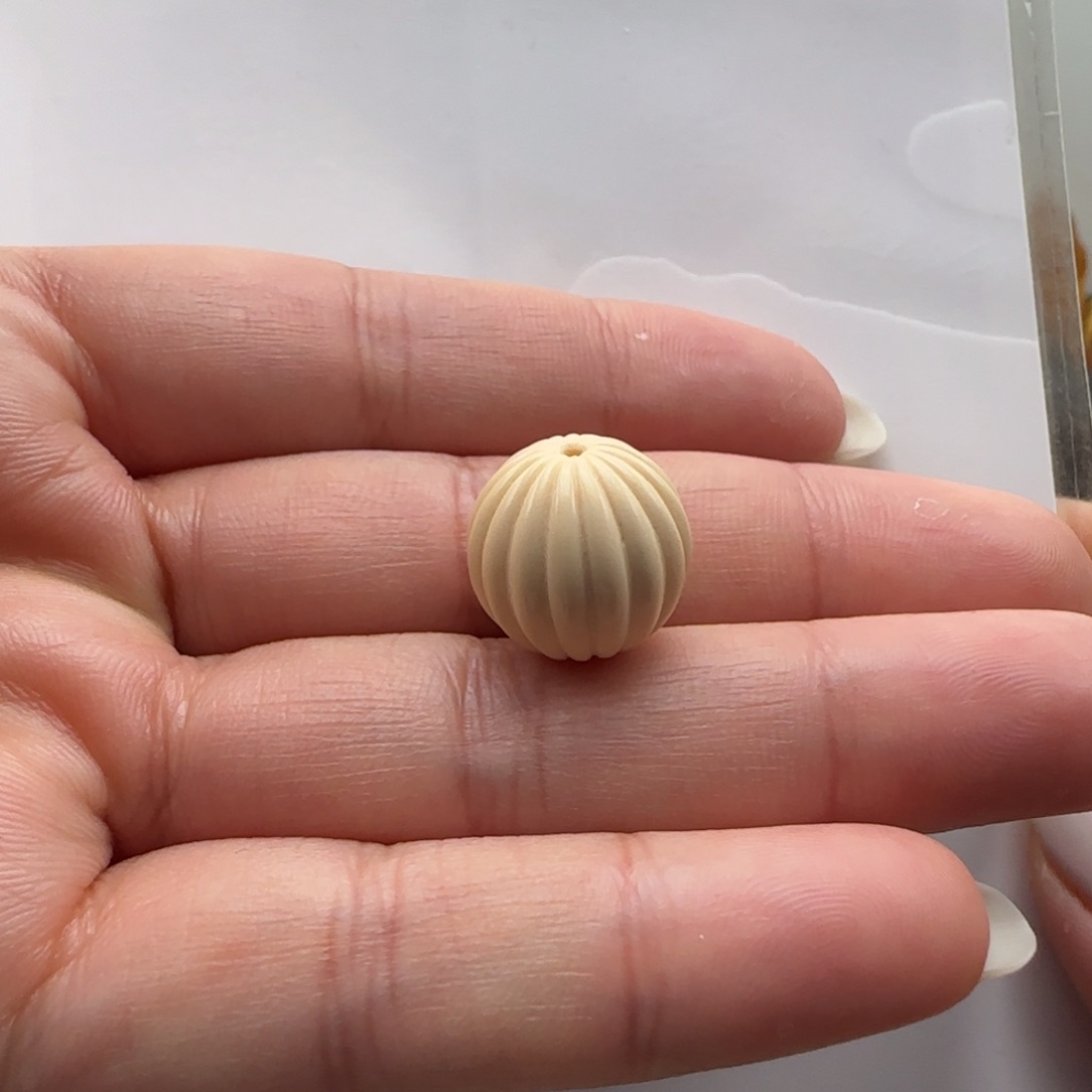 石英质玉配饰未镶嵌