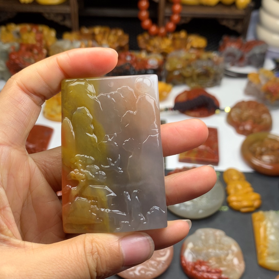 石英质玉（黄龙玉）挂件未镶嵌