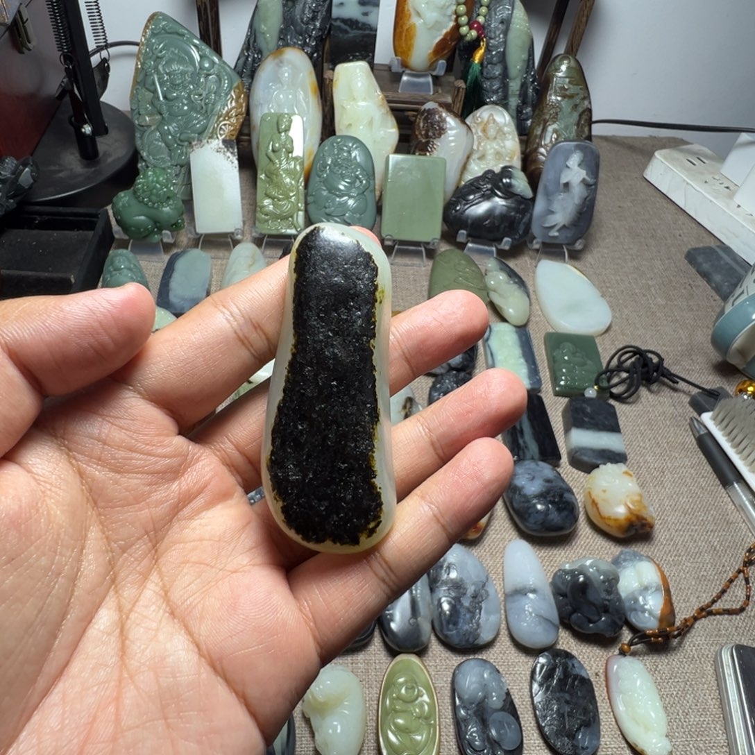 六***,和田玉未镶嵌挂件原石