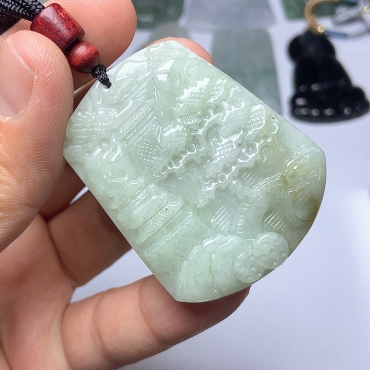 翡翠未镶嵌颈饰翡翠