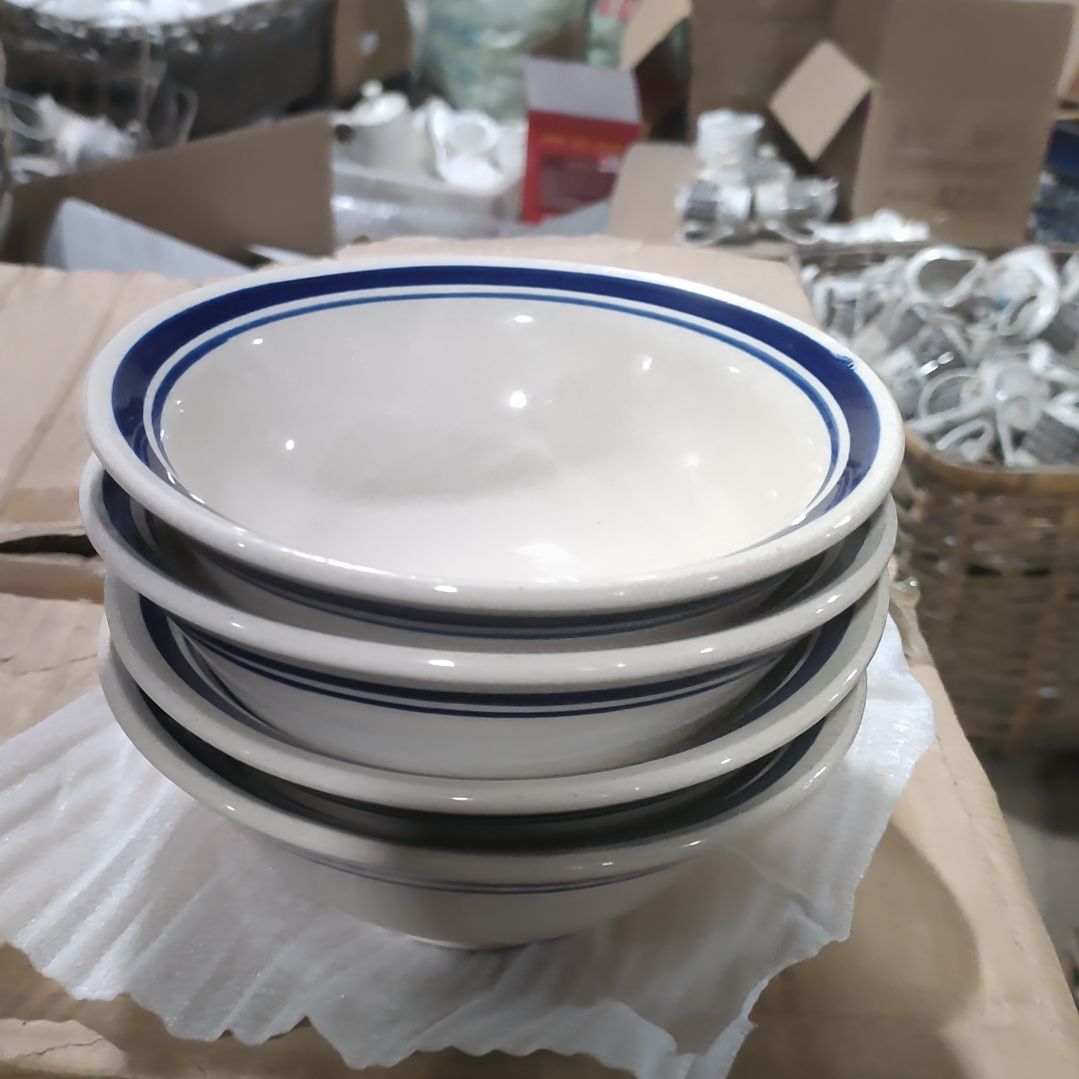 摆件陶瓷盘子碗啥都有