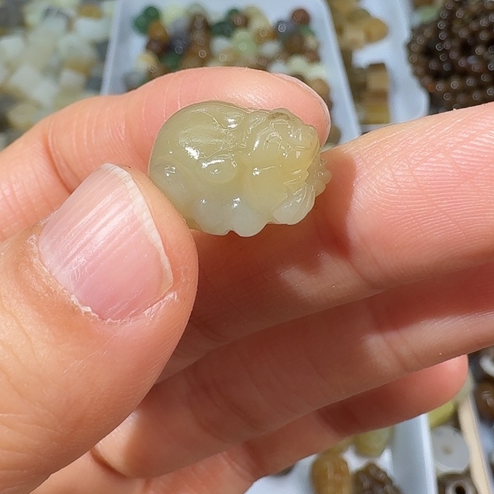 和田玉（糖玉）未镶嵌颈饰1613