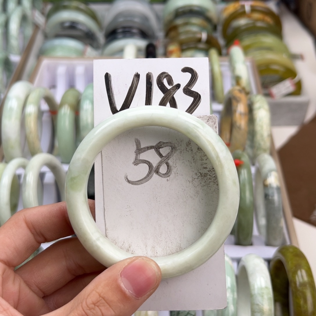 岫玉手镯未镶嵌天然岫玉微瑕