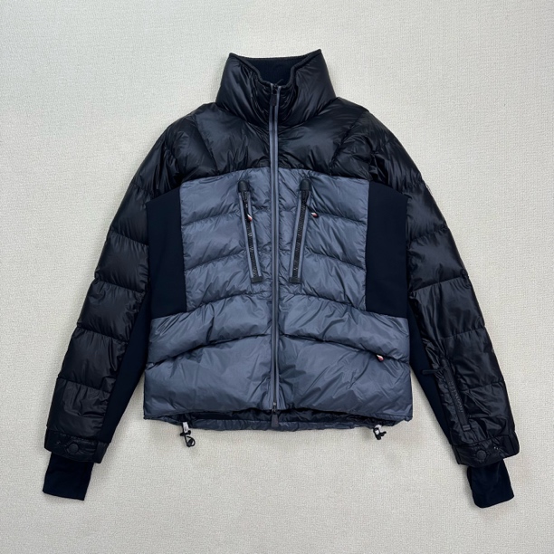 99新 MONCLER 滑雪系列立领羽绒服/3码/WL1794