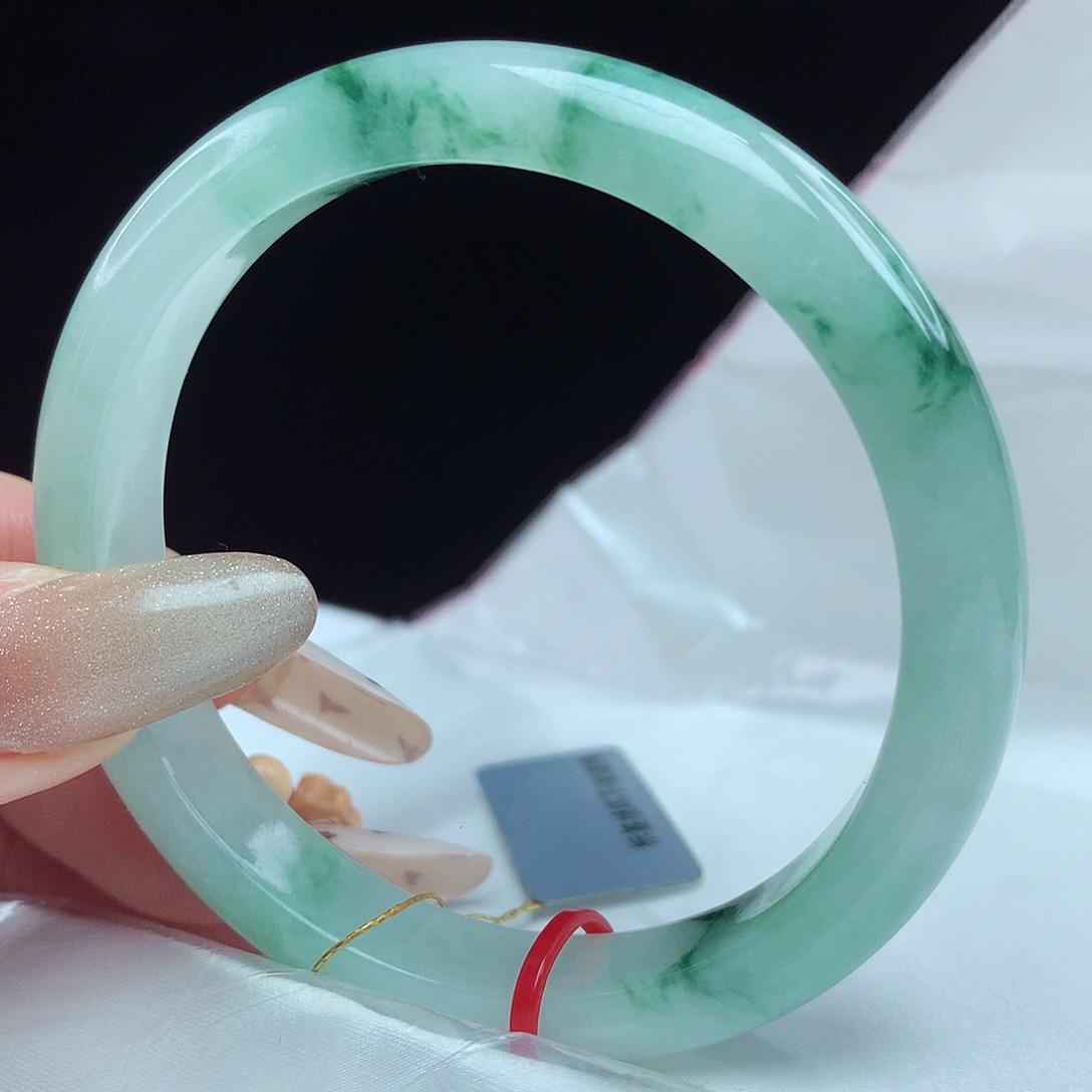 翡翠手镯未镶嵌53圈1776