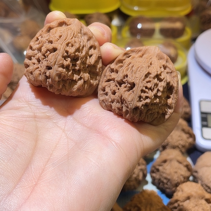 刹***乄吊坠桃核南疆石……