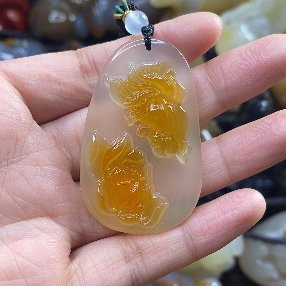 玛瑙/玉髓未镶嵌吊坠