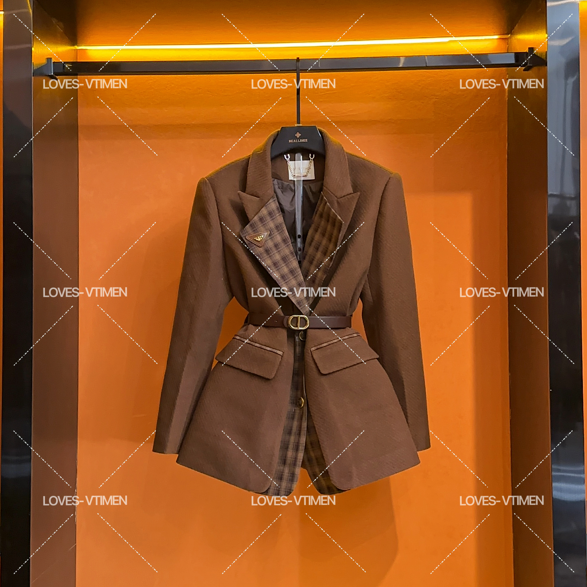 【小鬼专属】设计师款时尚轻奢高级感显瘦收腰羽绒服LOVES-A1314