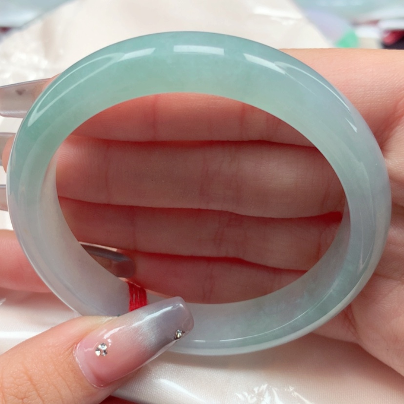 【闪购商品】翡翠手镯未镶嵌57圈