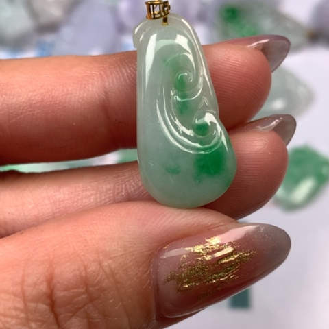 翡翠颈饰未镶嵌翡翠