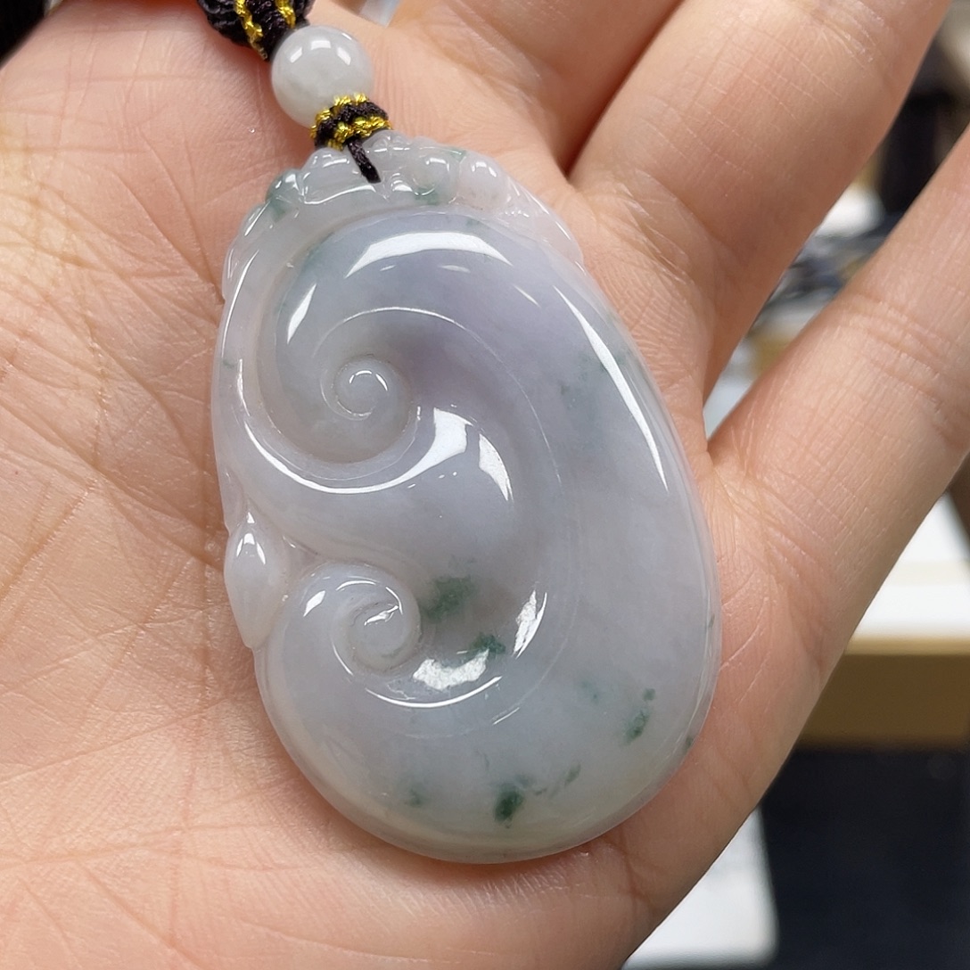 翡翠未镶嵌颈饰天然翡翠如意吊坠一件8号