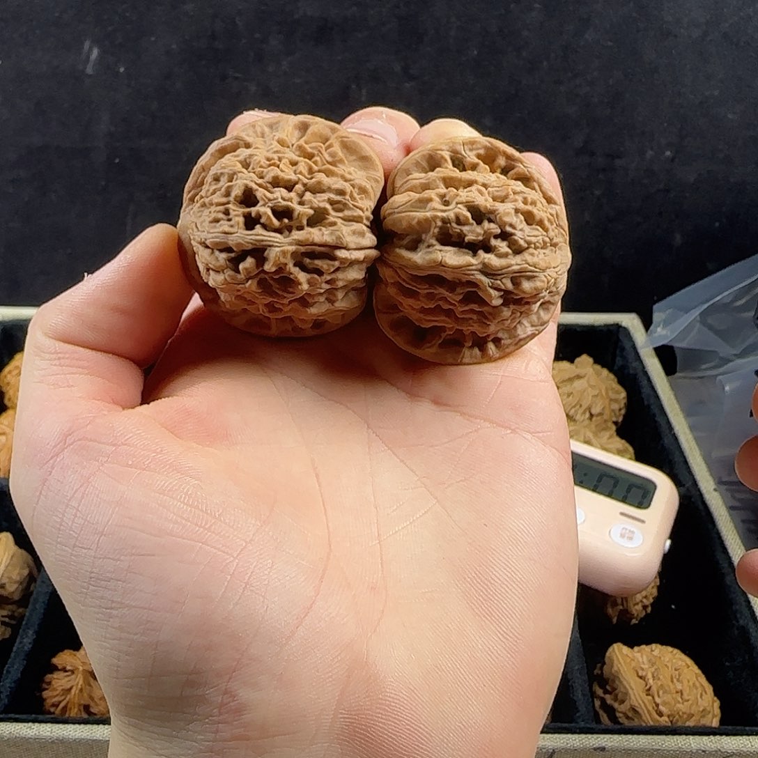 菜***丶文玩核桃吊坠哈哈哈哈哈哈哈哈