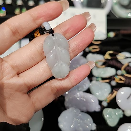 翡翠未镶嵌颈饰天然缅甸翡翠A货叶子吊坠