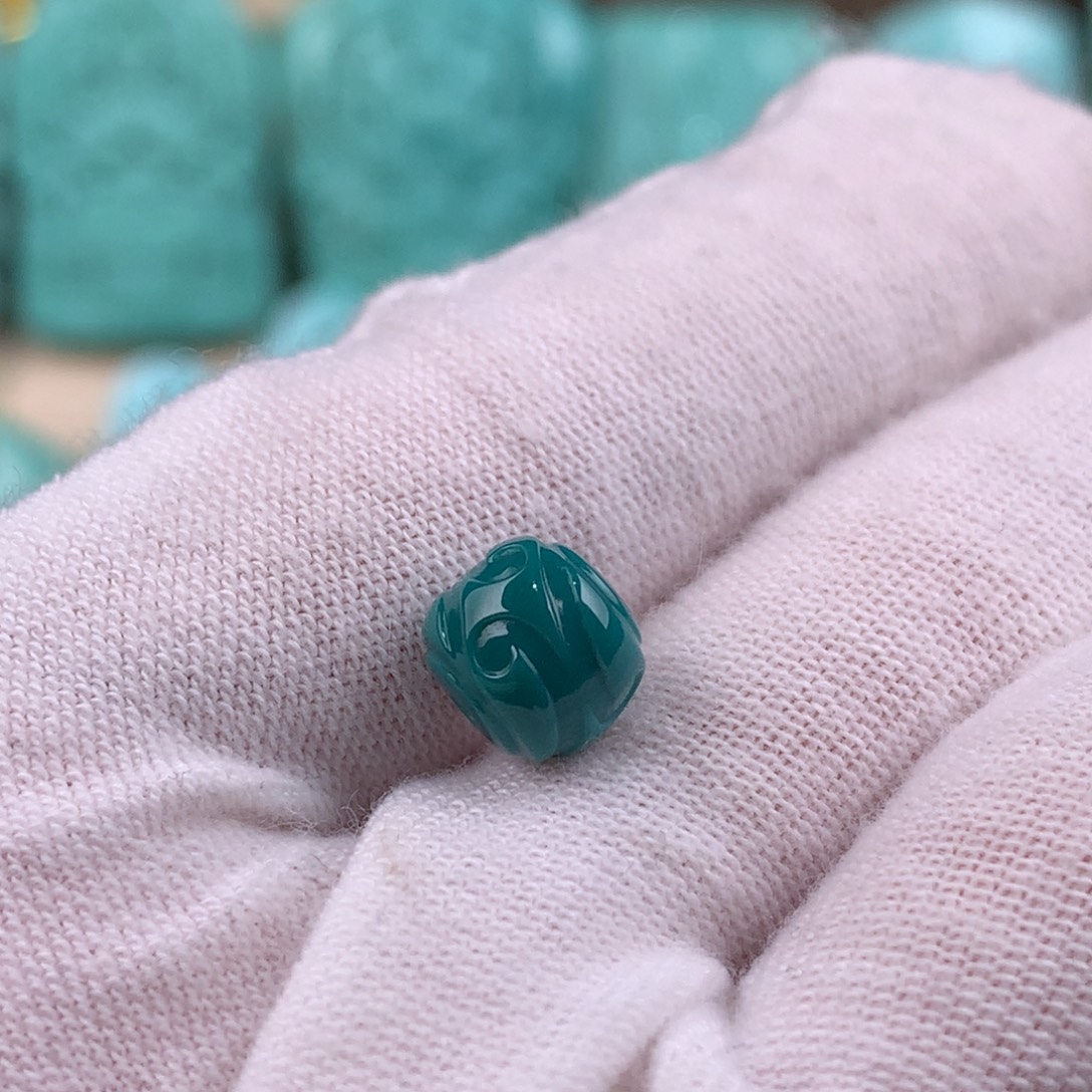 绿松石未镶嵌博古老型卡8.2