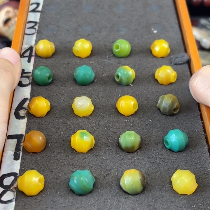 八***山玛瑙/玉髓未镶嵌颈饰