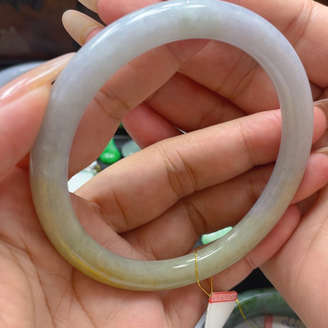 翡翠未镶嵌颈饰翡翠350