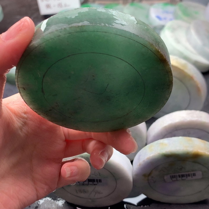 未镶嵌翡翠定制翡翠