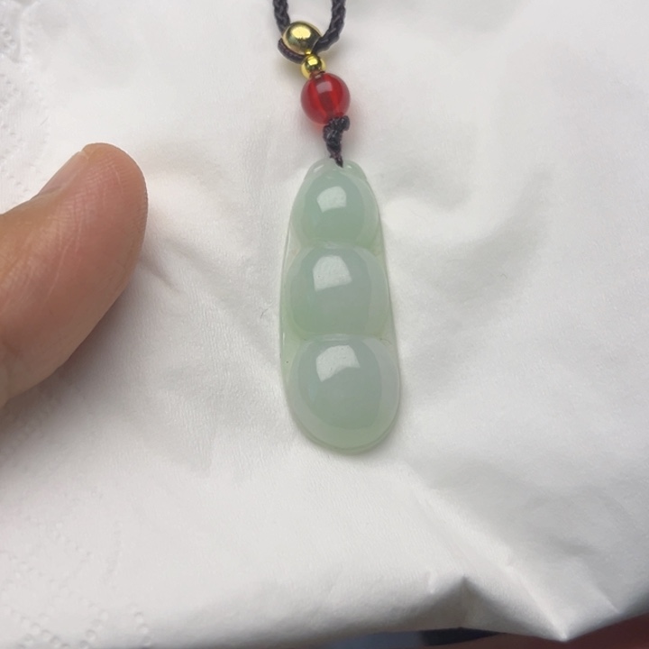 翡翠未镶嵌颈饰挂件