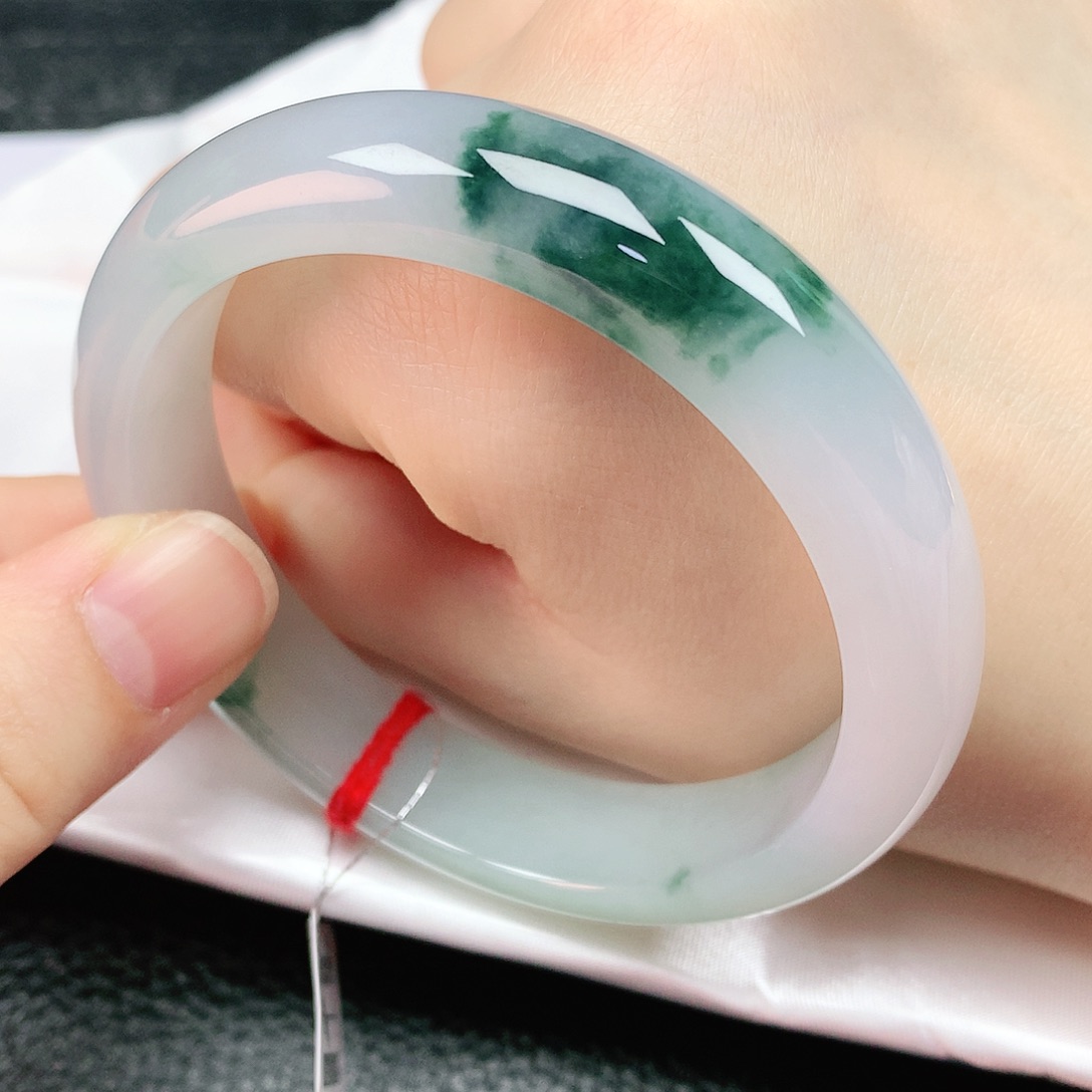 翡翠手镯未镶嵌57.7圈