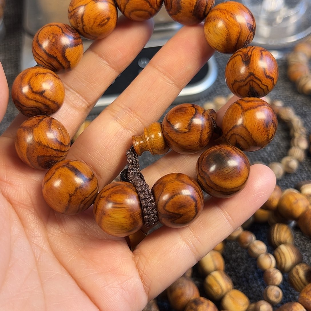 三***哥黄花梨/降香黄檀1.8海南黄花梨新料对眼