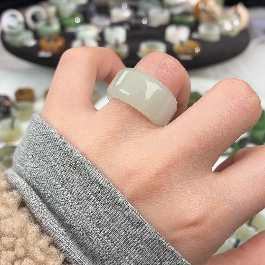 和田玉未镶嵌戒指S121俄白圆切17.3