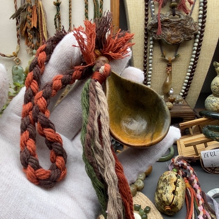 岫岩河磨玉（透闪石质玉）摆件未镶嵌