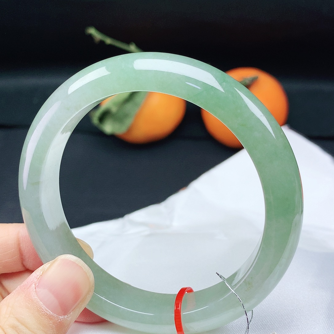 翡翠手镯未镶嵌59+圈