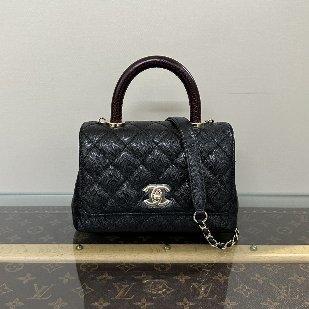99新 Chanel/香奈儿 黑金红手柄Cocohandlemini鱼子酱斜挎包91182