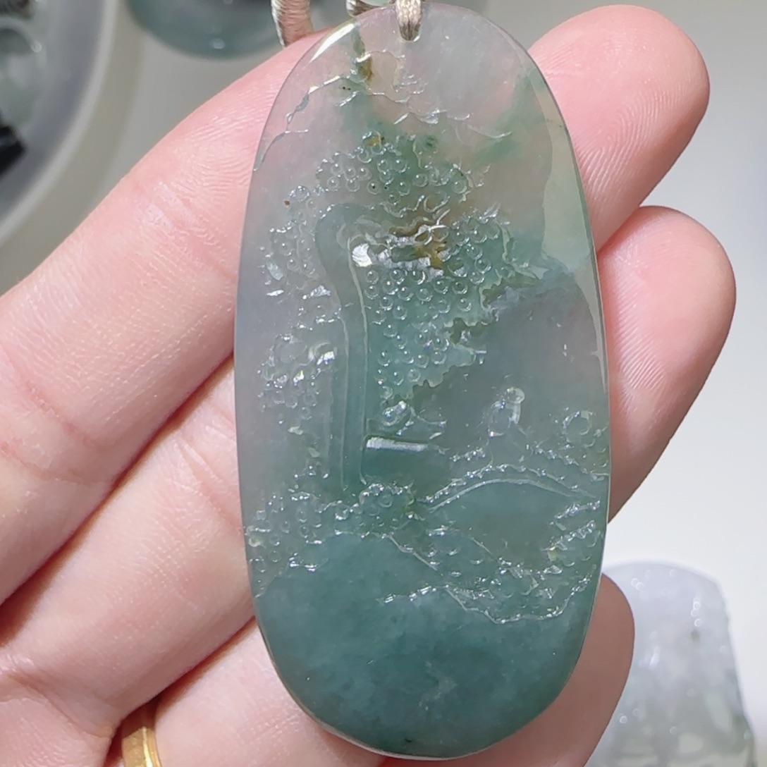 翡翠未镶嵌颈饰翡翠